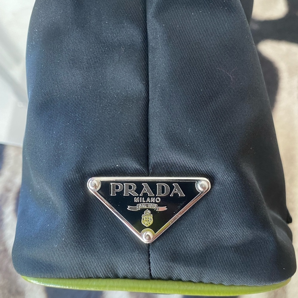PRADA black tessuto sirio nylon bag with green accent front pocket - Picture 7 of 8
